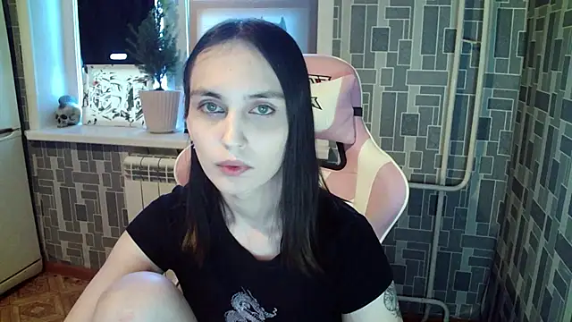 Snapshot of BlackHe4rts_ chatting on 03.12.25 BlackHe4rts  online show from 03.12.25