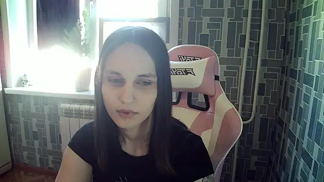 Snapshot of BlackHe4rts_ chatting on 03.19.25 BlackHe4rts  online show from 03.19.25