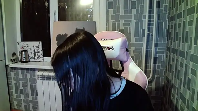 Snapshot of BlackHe4rts_ chatting on 09.28.25 BlackHe4rts  online show from 09.28.25