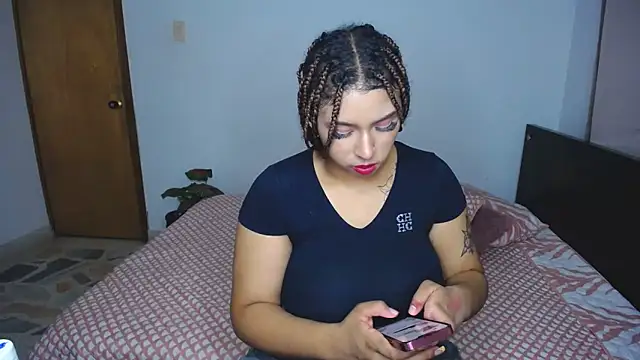 Snapshot of barbara_falcons chatting on 12.29.24 barbara falcons online show from 12.29.24