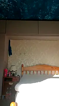 Snapshot of LuLuLover89 chatting on 02.06.25 LuLuLover89 online show from 02.06.25