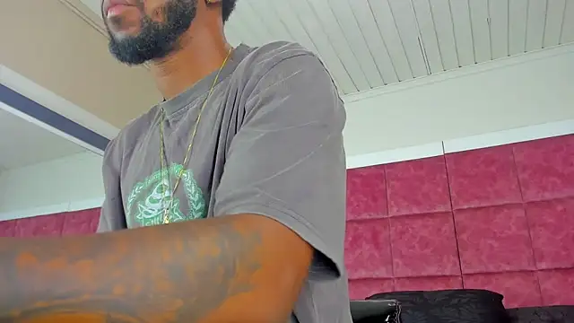 Drake Nassir4 online show from 12.20.24