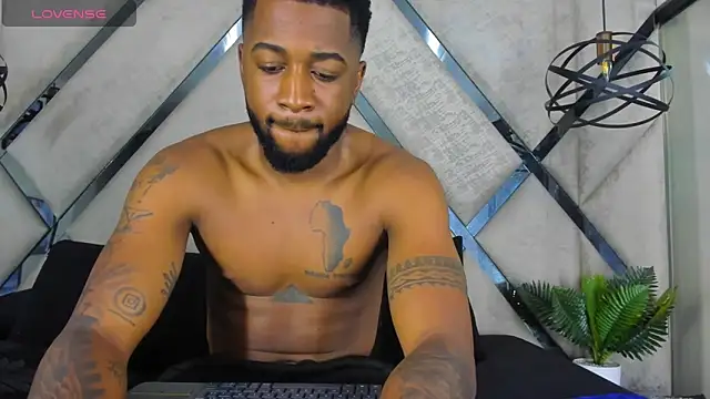 Drake Nassir4 online show from 10.16.25