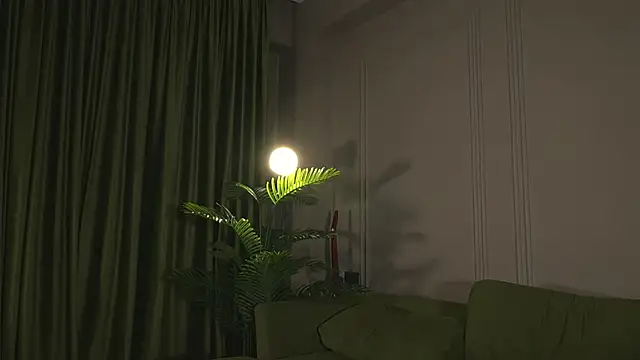 Snapshot of EnchantedIvy chatting on 06.17.26 EnchantedIvy online show from 06.17.26