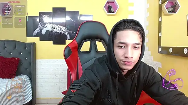 jose sexycumm online show from 12.19.25