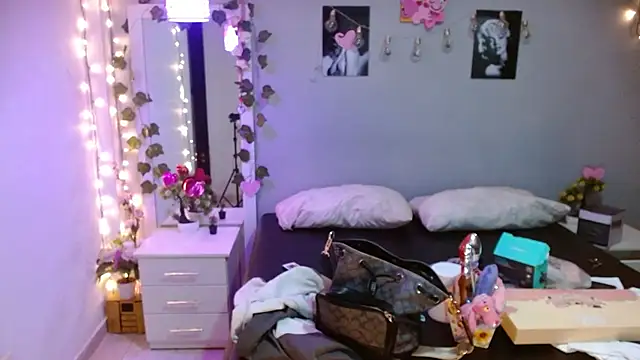 Kimandyuk online show from 03.21.25