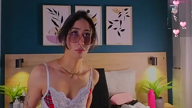 GabyPetit online show from 09.21.25