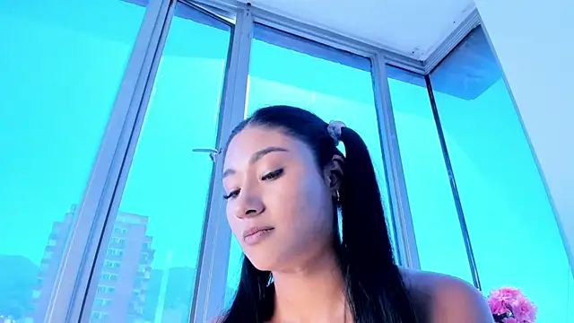 Megan Lim online show from 01.12.25