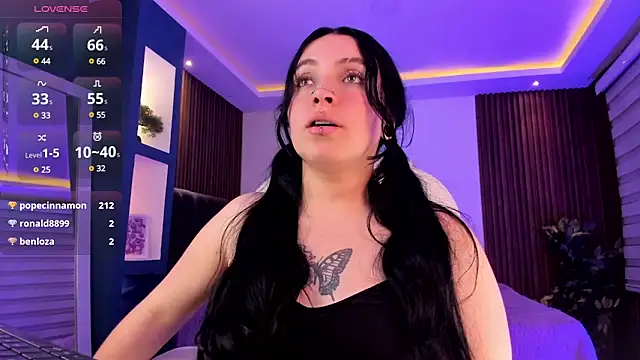 Lucy Smith2 online show from 01.09.25