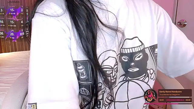 Lucy Smith2 online show from 12.02.25