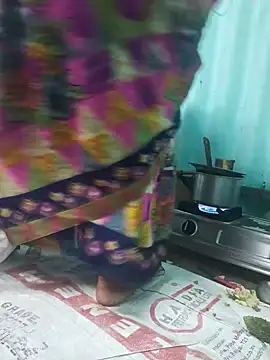 Snapshot of pujavinod chatting on 12.19.24 pujavinod online show from 12.19.24