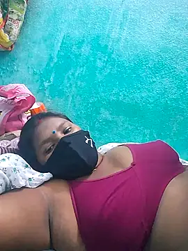 Snapshot of pujavinod chatting on 12.30.24 pujavinod online show from 12.30.24