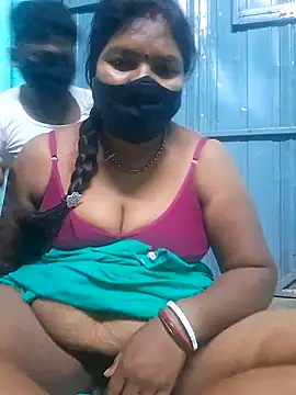 Snapshot of pujavinod chatting on 01.09.25 pujavinod online show from 01.09.25