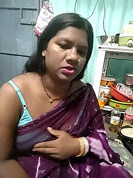 Snapshot of pujavinod chatting on 10.07.25 pujavinod online show from 10.07.25