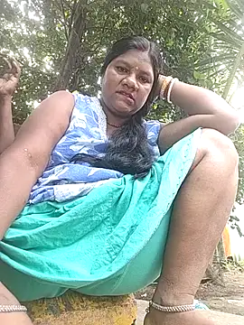 Snapshot of pujavinod chatting on 10.09.25 pujavinod online show from 10.09.25