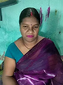 Snapshot of pujavinod chatting on 10.19.25 pujavinod online show from 10.19.25