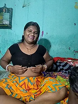 Snapshot of pujavinod chatting on 10.27.25 pujavinod online show from 10.27.25