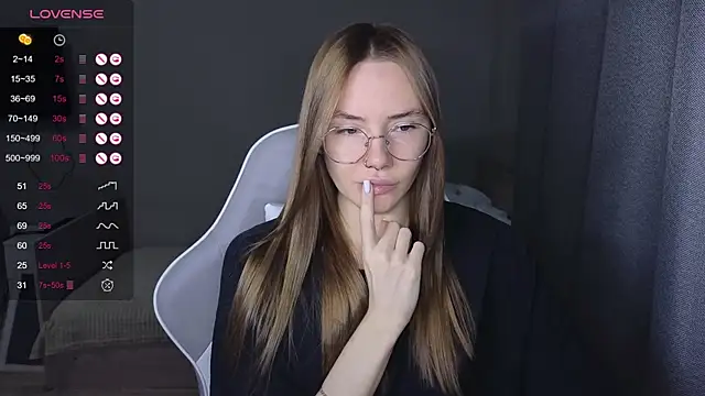 littlevildevil online show from 12.17.25