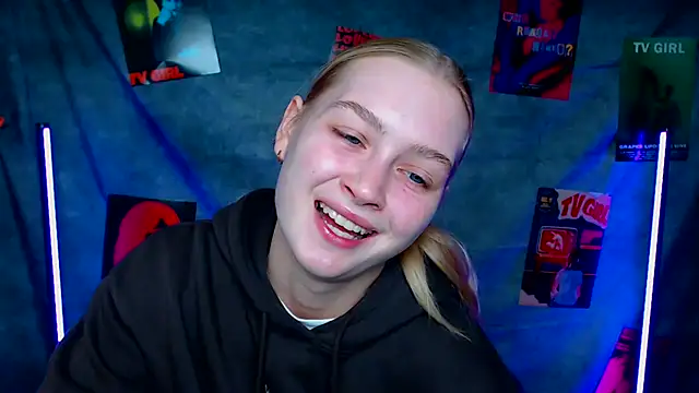 MademoiselleCl online show from 10.16.25