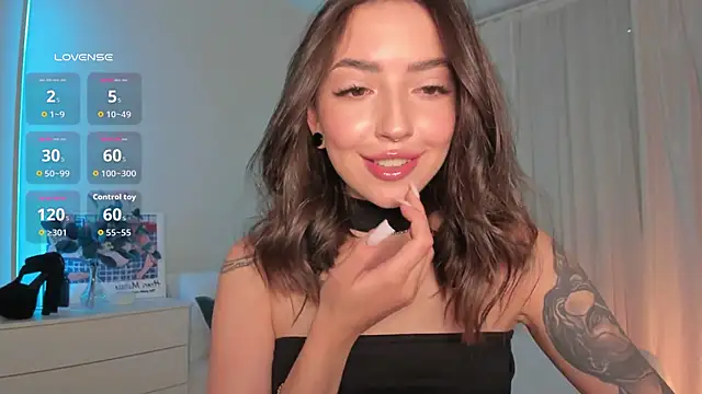 Oh My Dianee online show from 09.24.25