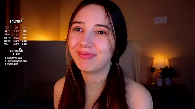 Snapshot of GillianDowdey chatting on 09.25.25 GillianDowdey online show from 09.25.25