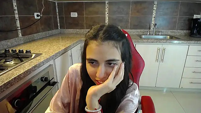 anna alvarez online show from 03.20.25