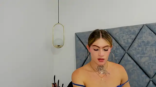 Lizz Luna online show from 01.22.25