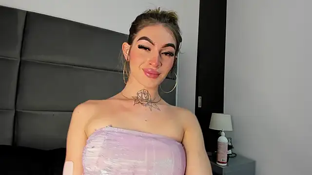 Lizz Luna online show from 11.06.25