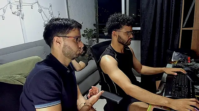 crisandrews online show from 02.12.25