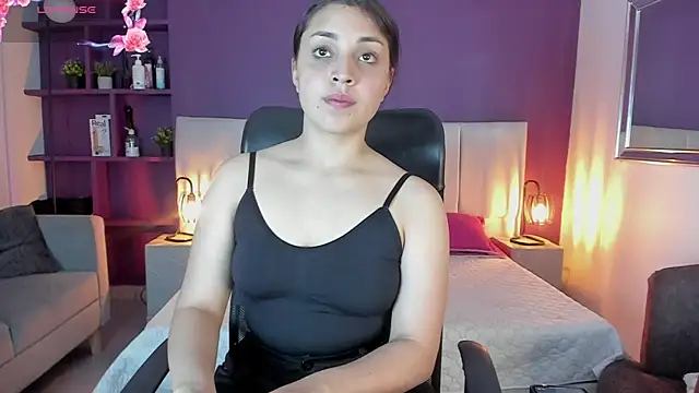 Snapshot of VickyBuunny chatting on 01.10.25 VickyBuunny online show from 01.10.25