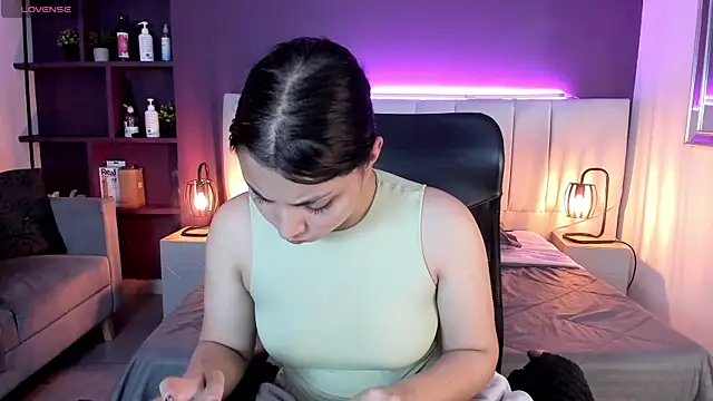 Snapshot of VickyBuunny chatting on 01.15.25 VickyBuunny online show from 01.15.25