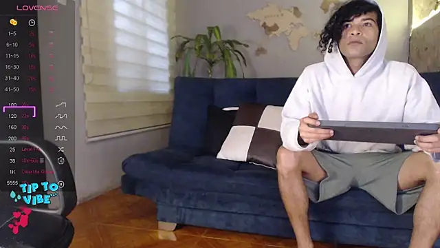 Aaron Jassell1 online show from 02.15.25