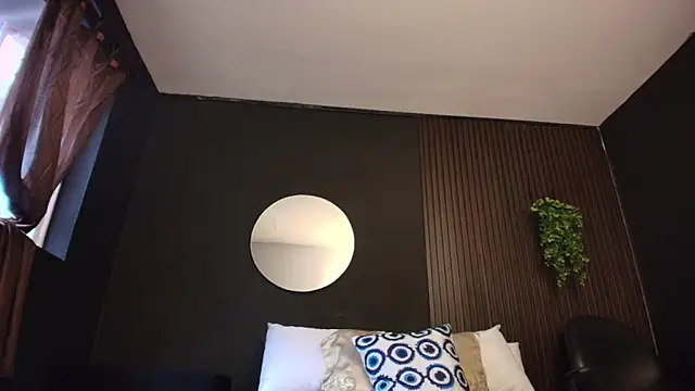 Aaron Jassell1 online show from 09.24.25