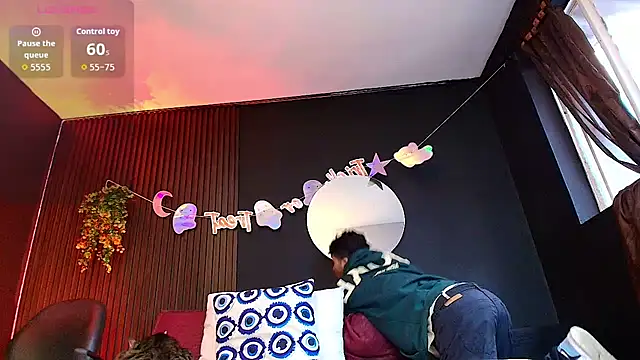 Aaron Jassell1 online show from 10.22.25