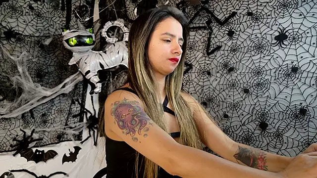 julietta   jackson online show from 10.17.25