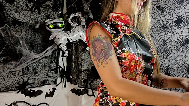 julietta   jackson online show from 10.18.25