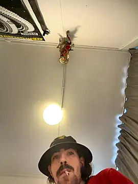 wolfwhite95 online show from 11.22.25