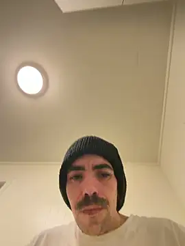 wolfwhite95 online show from 02.28.26