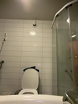 wolfwhite95 online show from 03.05.26