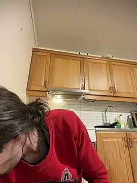 wolfwhite95 online show from 04.17.26