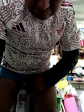 Snapshot of rayhot69 chatting on 01.28.25 rayhot69 online show from 01.28.25