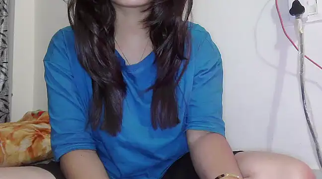 ANANYA-TIWARI online show from 01.15.25