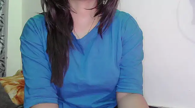 ANANYA-TIWARI online show from 01.15.25