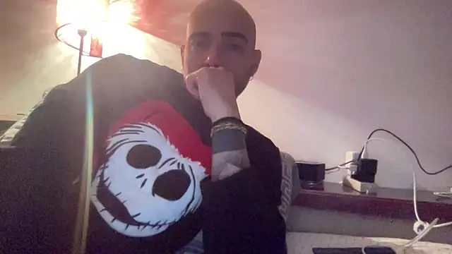 alessandromori91 online show from 12.17.25