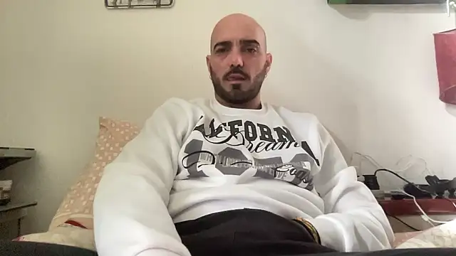 Snapshot of alessandromori91 chatting on 01.16.26 alessandromori91 online show from 01.16.26