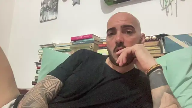 alessandromori91 online show from 04.17.26