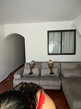 Snapshot of MollySanders___ chatting on 12.12.24 MollySanders    online show from 12.12.24