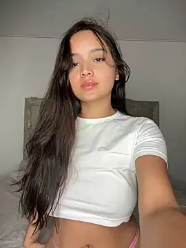 Snapshot of MollySanders___ chatting on 01.22.25 MollySanders    online show from 01.22.25