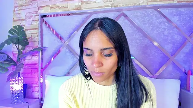 sophie pariss online show from 11.14.25