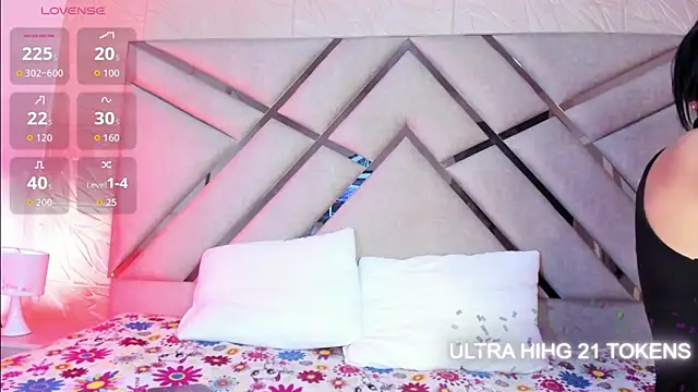 sophie pariss online show from 04.13.26